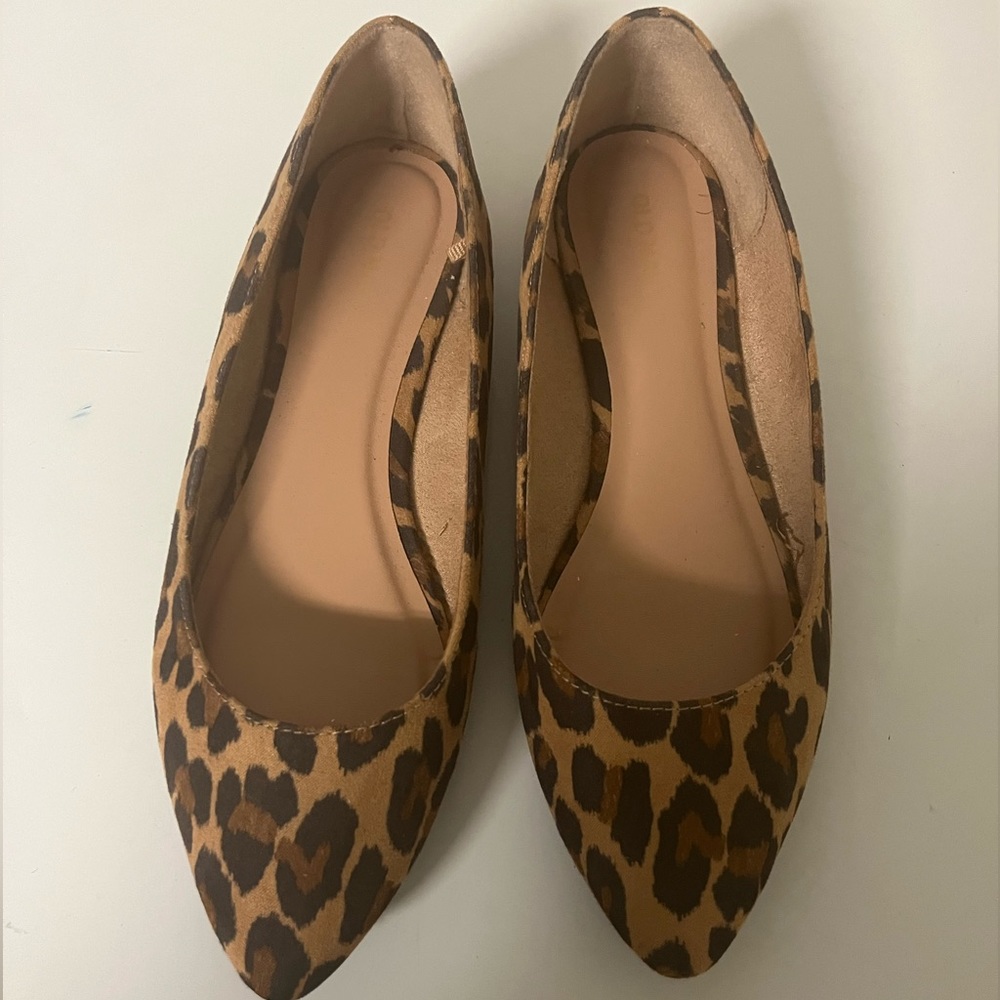 Old Navy Leopard Flats
